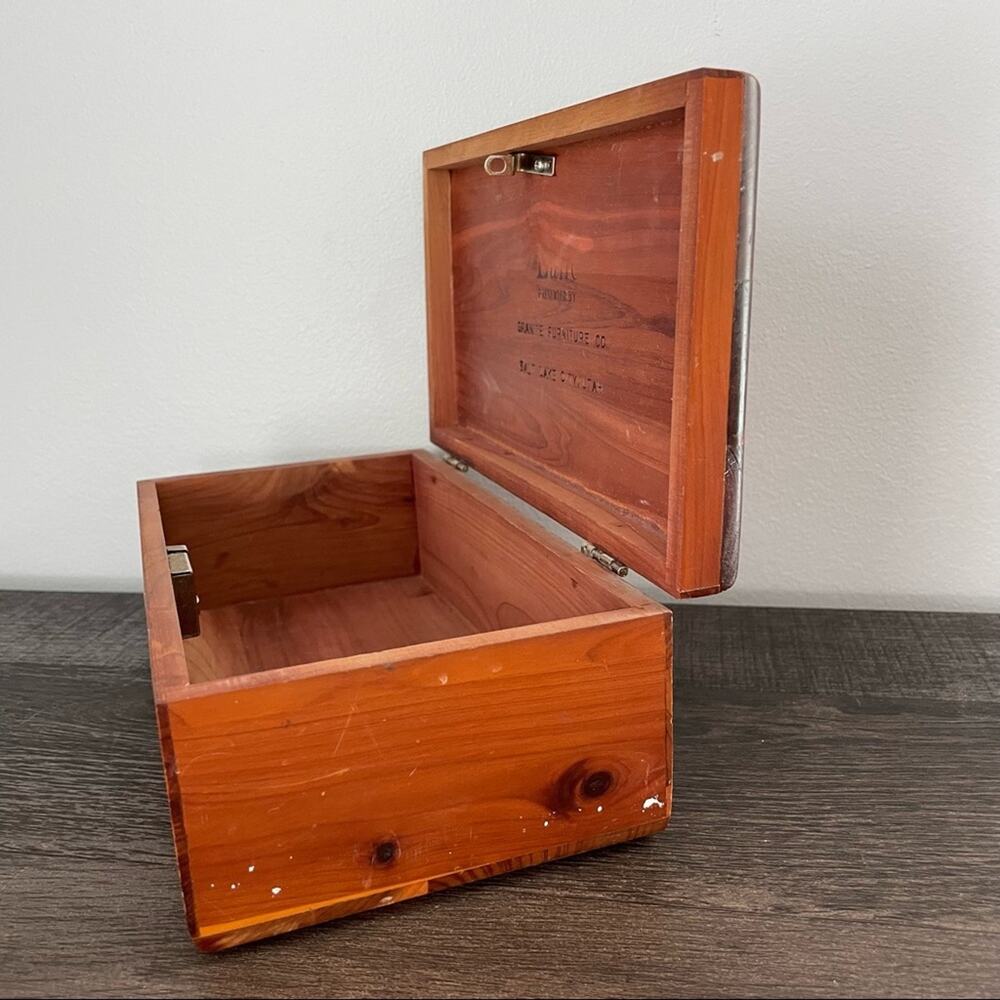 Lane | Vintage Cedar Salesman Sample Wood Chest Box Jewelry Storage Small Brown - Picture 6 of 10